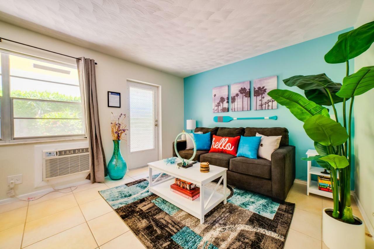 Beautiful Old Apartment With Beach Gear Fort Lauderdale Pokoj fotografie