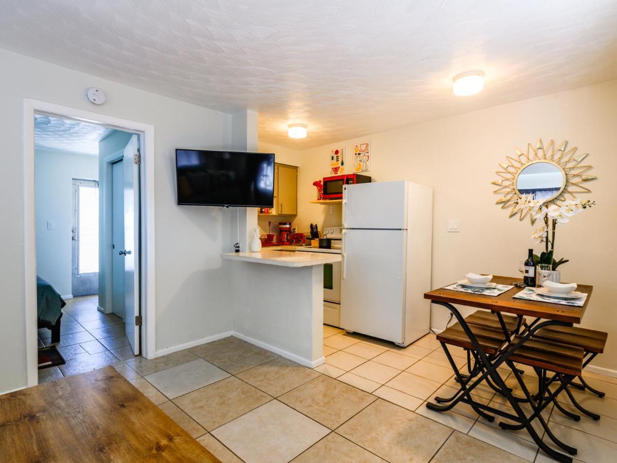 Beautiful Old Apartment With Beach Gear Fort Lauderdale Exteriér fotografie